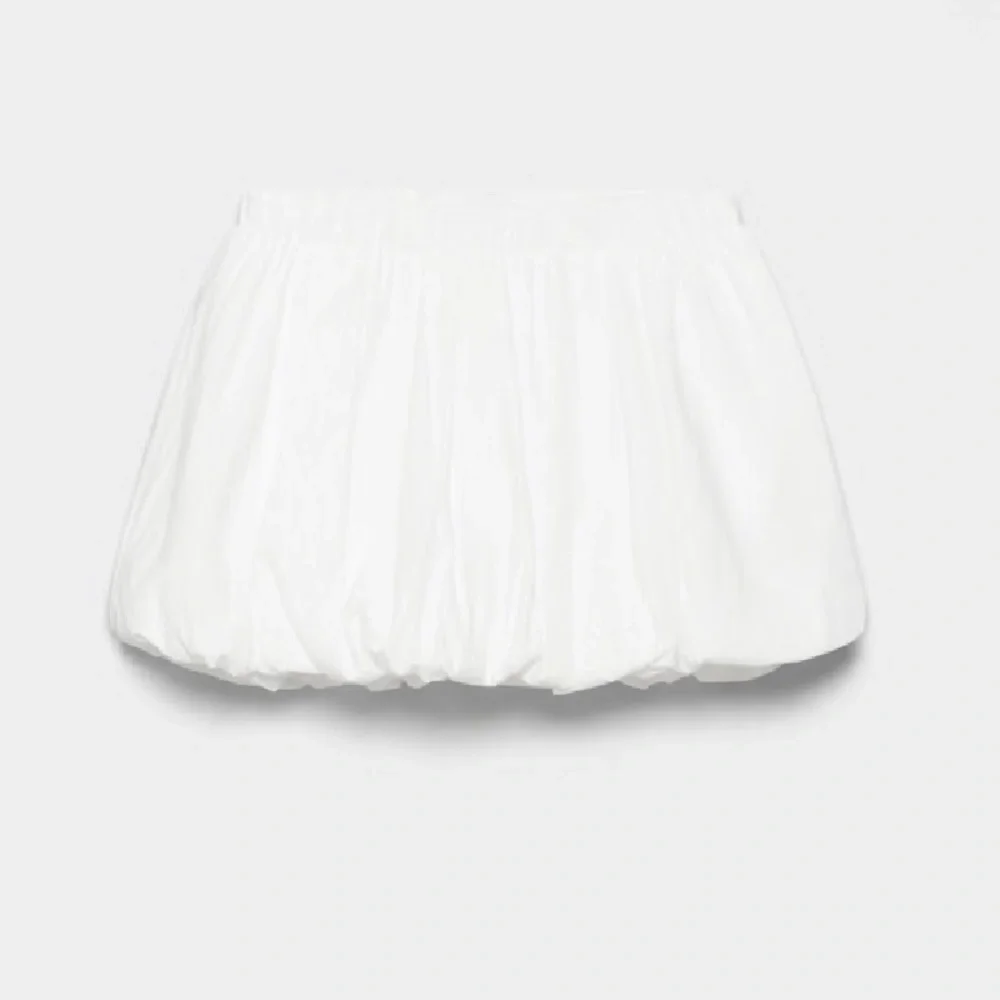 NWT Aritzia Sunday Best 100% Cotton White Bubbly/Balloon Mini Skirt- Sz XL